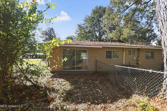 $89,900 | 2446 Overbrook Drive, Jackson, MS 39213