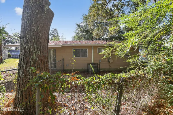 $64,900 | 2446 Overbrook Drive, Jackson, MS 39213