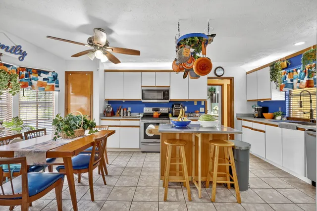 $425,000 | 600 Gopher Hill Road, Fort Pierce, FL 34982