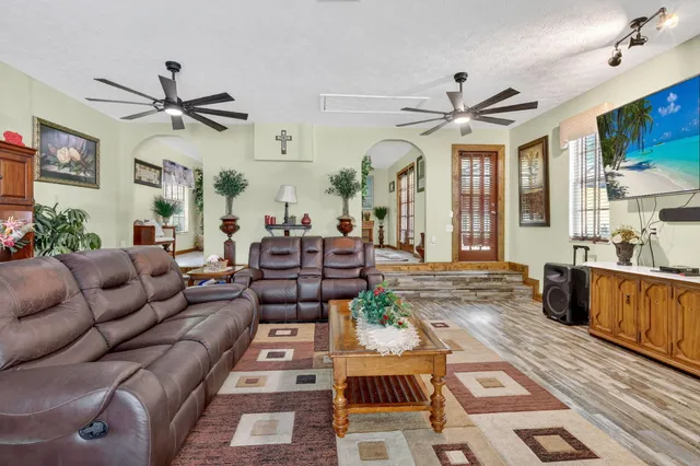 $425,000 | 600 Gopher Hill Road, Fort Pierce, FL 34982