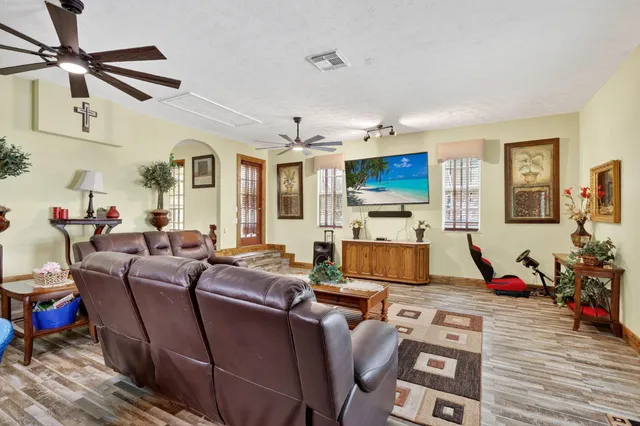 $425,000 | 600 Gopher Hill Road, Fort Pierce, FL 34982