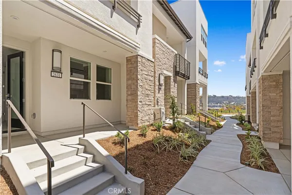 a view of a large white building