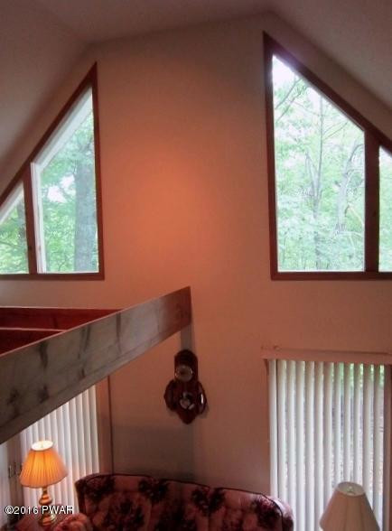 101 Perch Road Lackawaxen, PA 18435 - Photo 14 of 31 14 CHALET STYLE (450x600)