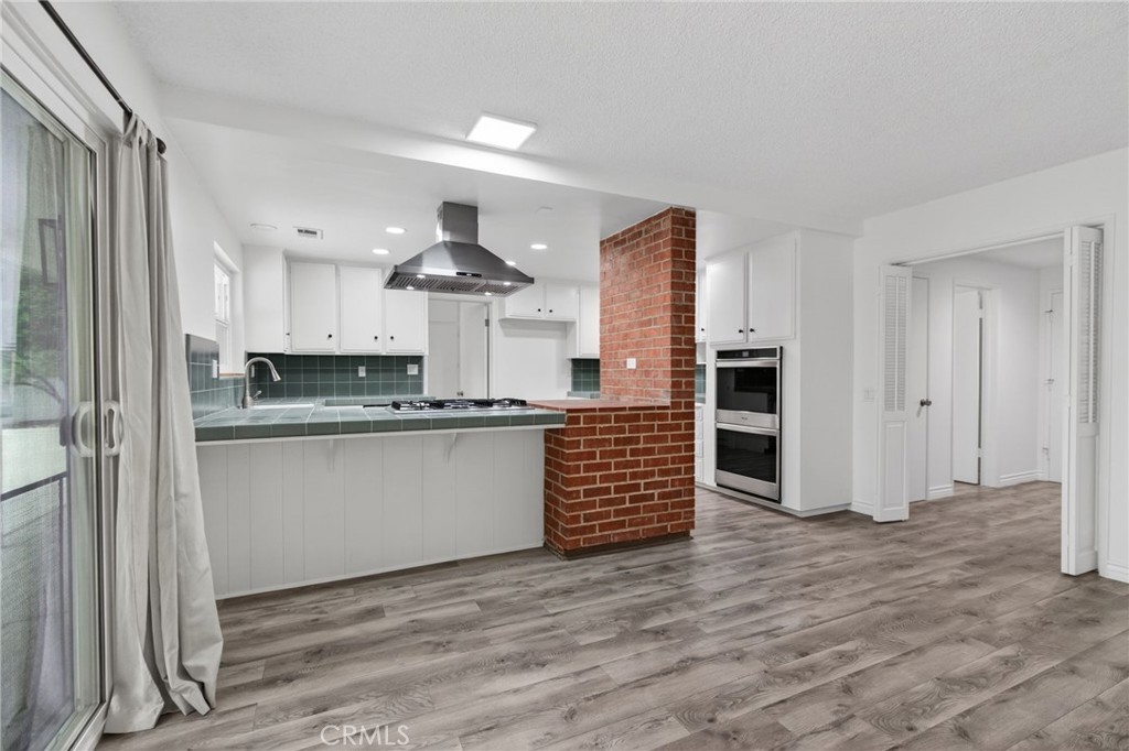 1184 Lyndhurst Drive Riverside, CA 92507 - Photo 9 of 54
