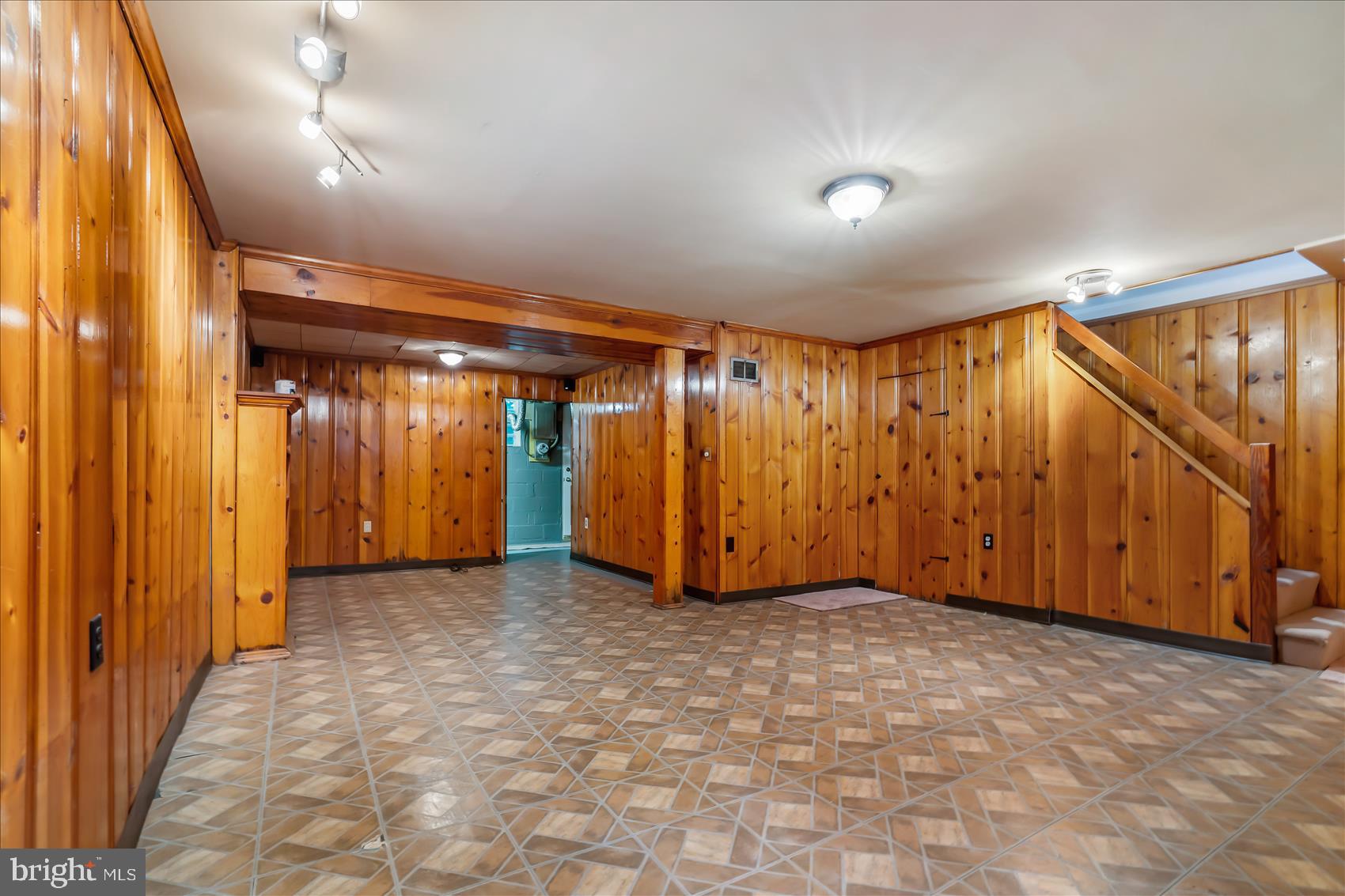 5010 Lindsay Road Baltimore, MD 21229 - Photo 16 of 22