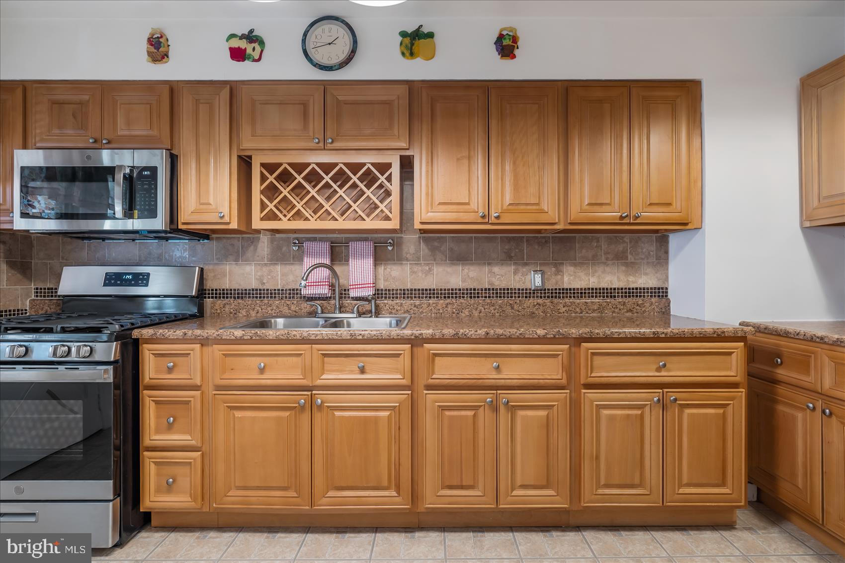 5010 Lindsay Road Baltimore, MD 21229 - Photo 7 of 22