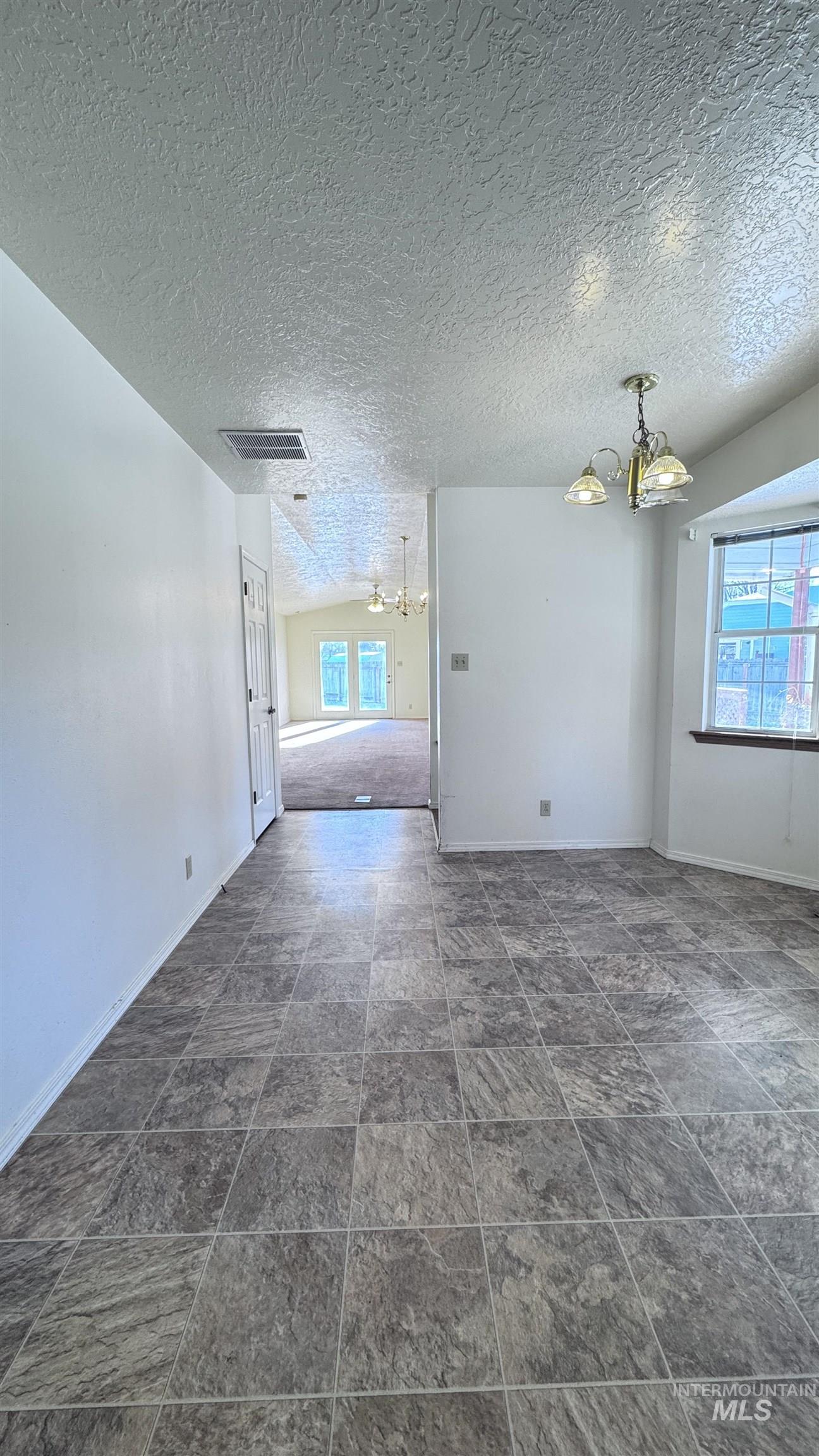 2780 Hiawatha Way Twin Falls, ID 83301 - Photo 12 of 39