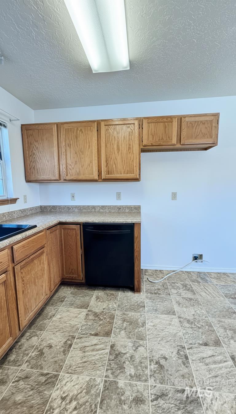 2780 Hiawatha Way Twin Falls, ID 83301 - Photo 15 of 39