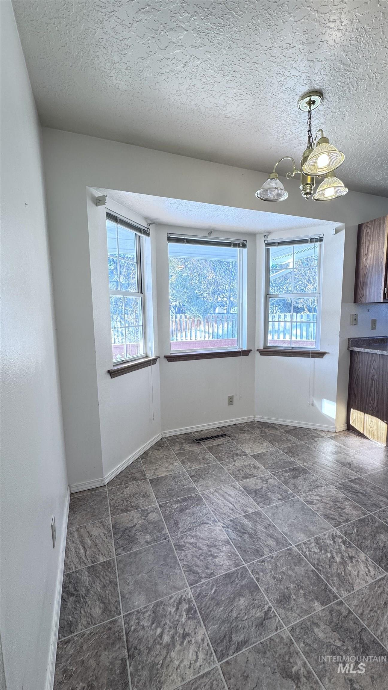 2780 Hiawatha Way Twin Falls, ID 83301 - Photo 16 of 39