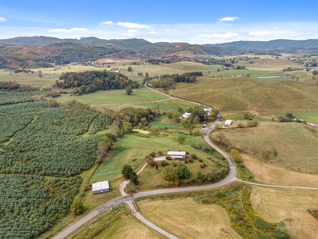 840 Carsonville Road Elk Creek, VA 24326 - Photo 50 of 73 Gallery Image 50