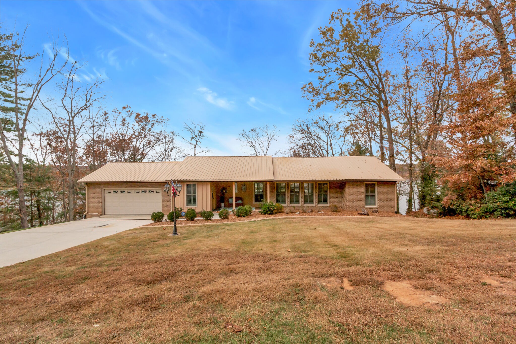 326 Loop Drive Winchester, TN 37398 - Photo 2 of 50