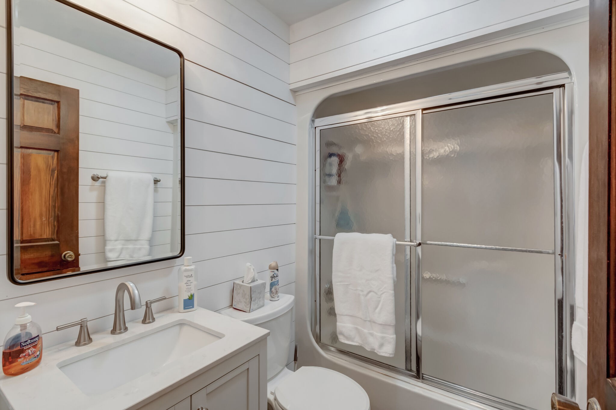 326 Loop Drive Winchester, TN 37398 - Photo 22 of 50 a bathroom with a granite countertop sink toilet and shower