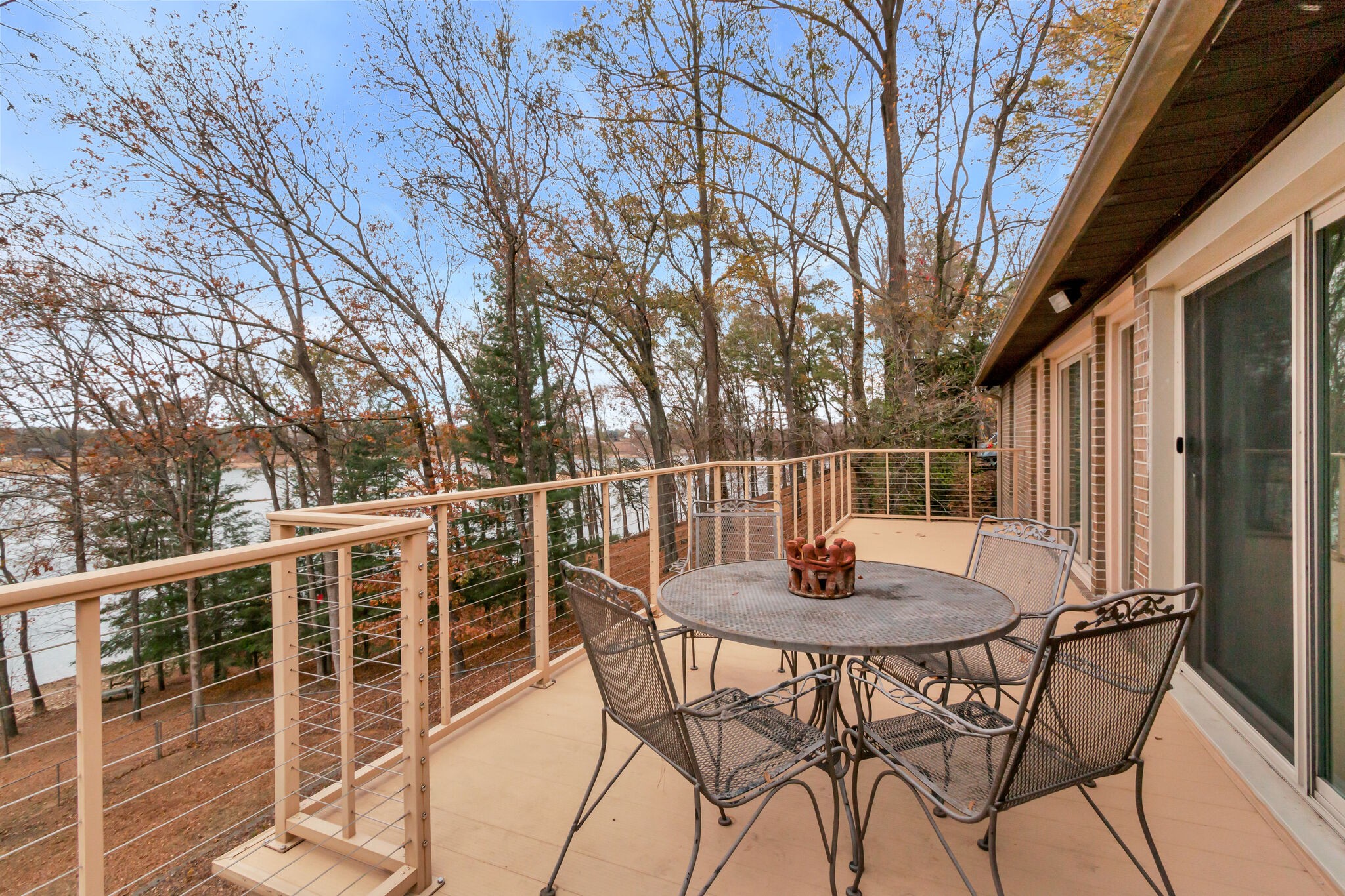 326 Loop Drive Winchester, TN 37398 - Photo 30 of 50 a view of a chairs and table in the balcony
