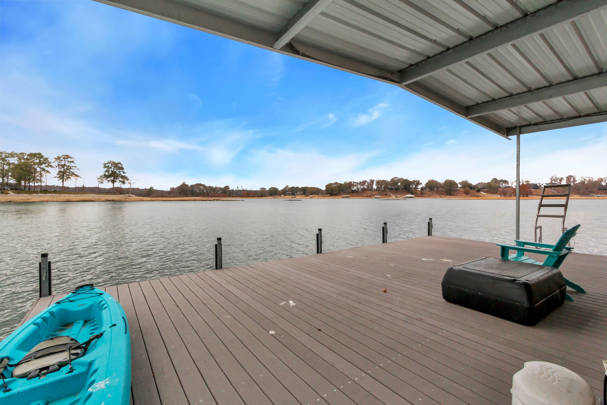 326 Loop Drive Winchester, TN 37398 - Photo 48 of 50 a view of a terrace with couches and city view