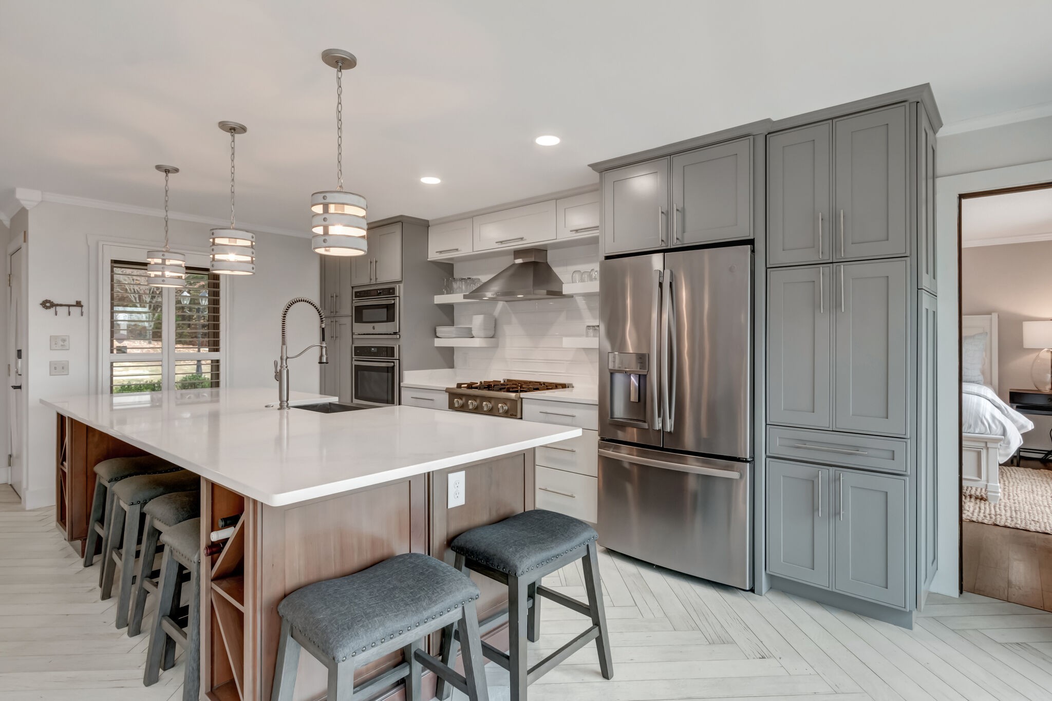 326 Loop Drive Winchester, TN 37398 - Photo 8 of 50 a kitchen with stainless steel appliances a refrigerator sink and stove
