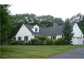 9 Masefield Road Nashua, NH 03062 - Photo 3 of 5