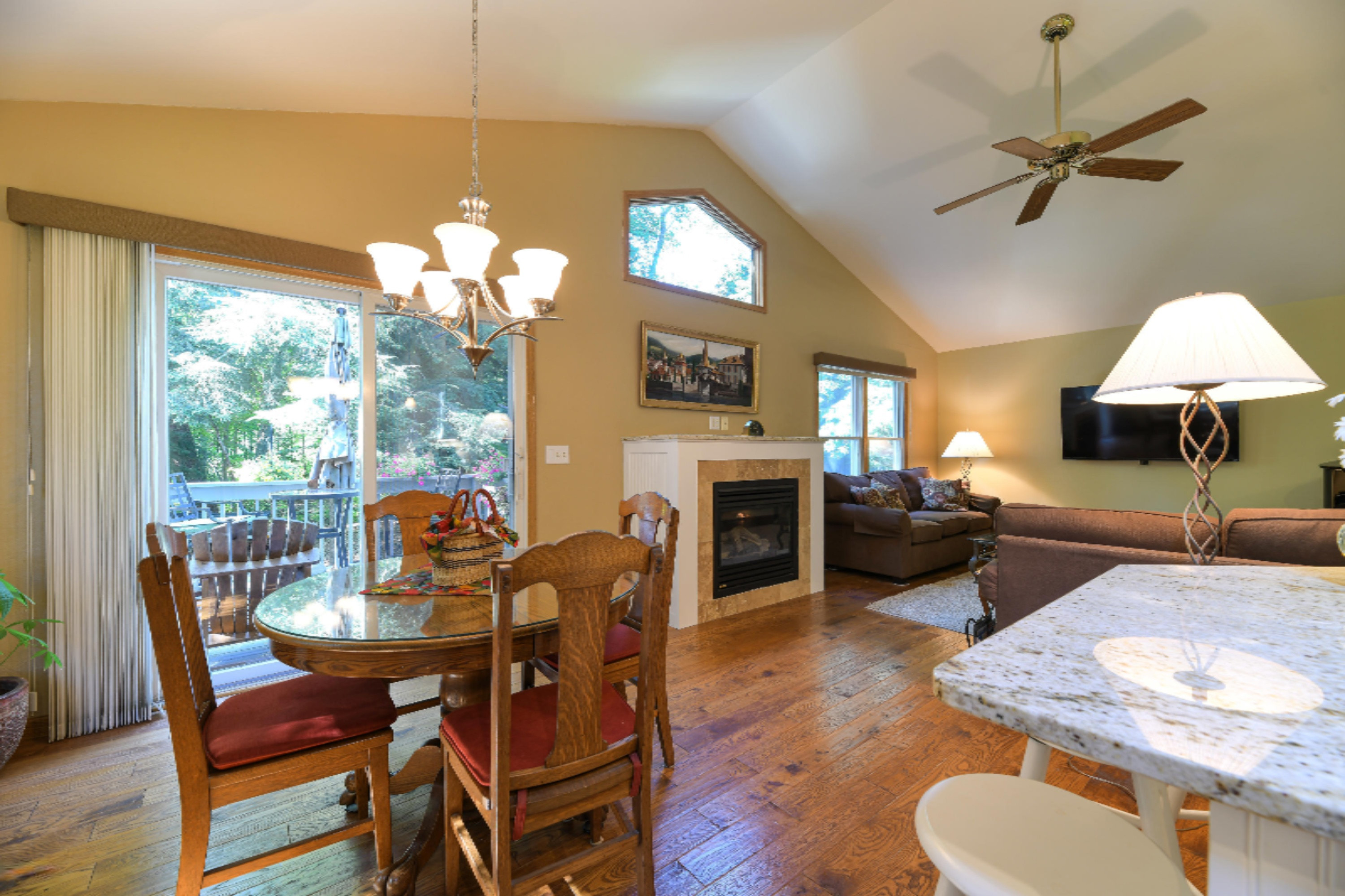 16794 Bridlepath Spring Lake, MI 49456 - Photo 5 of 70 16794 bridlepath-14