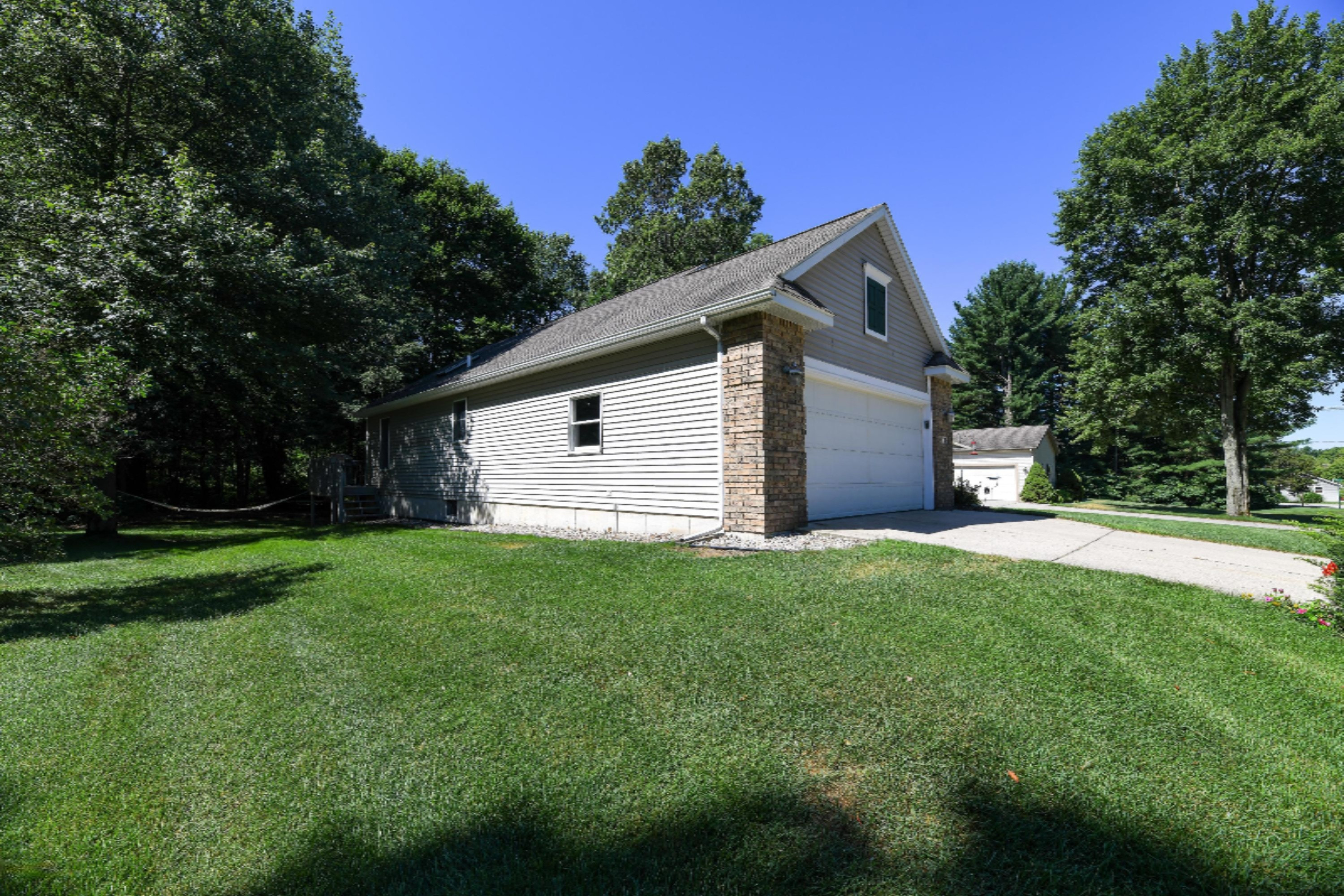 16794 Bridlepath Spring Lake, MI 49456 - Photo 58 of 70 16794 bridlepath-60