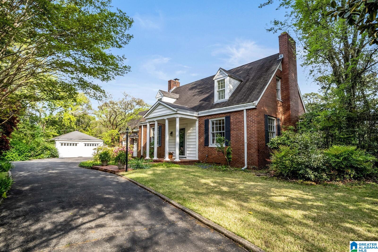 4537 Dolly Ridge Road Birmingham, AL 35243 - Photo 3 of 48