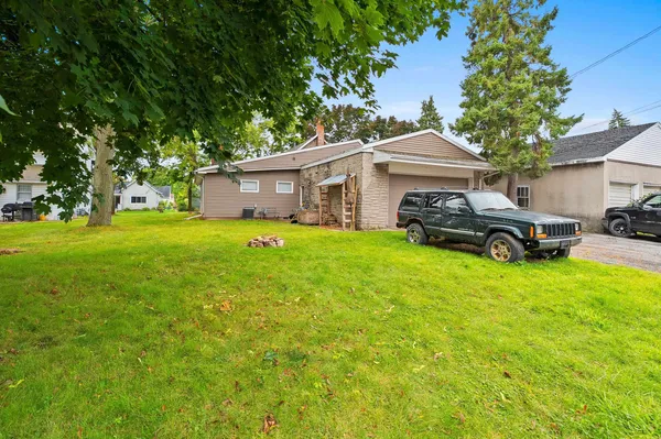 $225,000 | 118 West 6th Street, Kaukauna, WI 54130