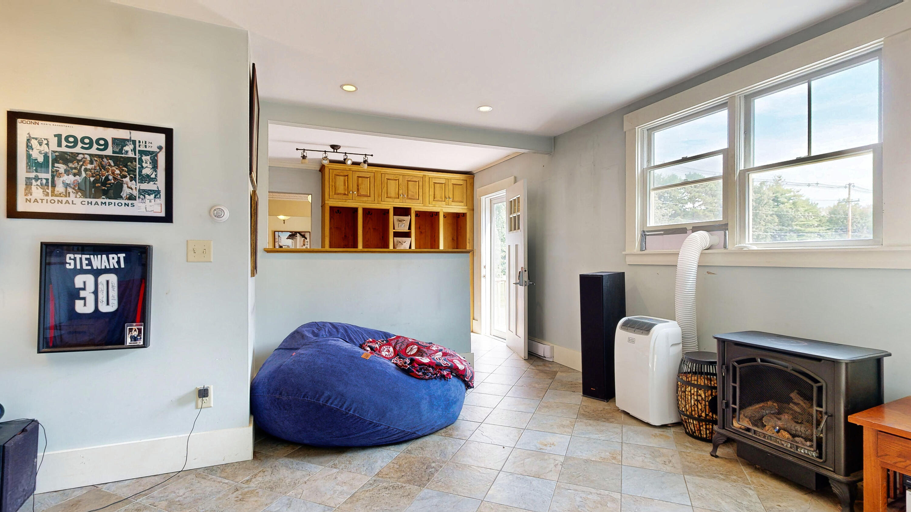 356 Alfred Road Kennebunk, ME 04043 - Photo 35 of 56 Family Room & Mud Room