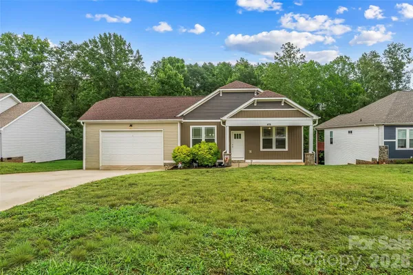 $370,000 | 1640 Farmington Hills Drive, Conover, NC 28613