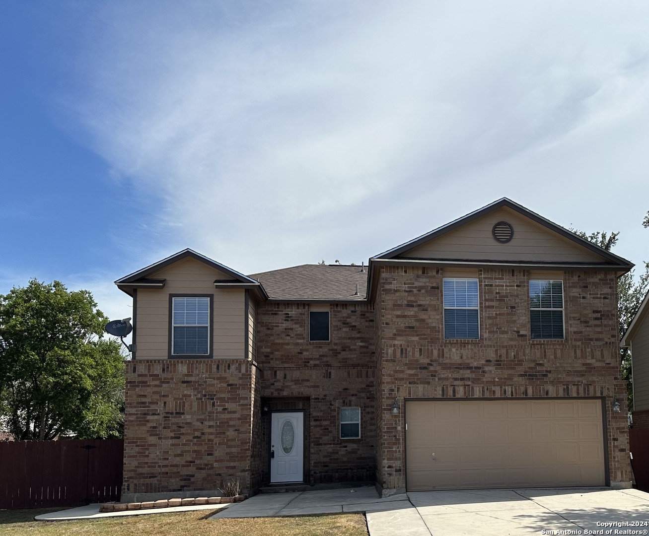225 Woodstone Loop Cibolo, TX 78108 - Photo 3 of 33