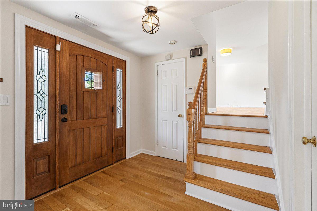 38 Robert Road Princeton, NJ 08540 - Photo 3 of 25