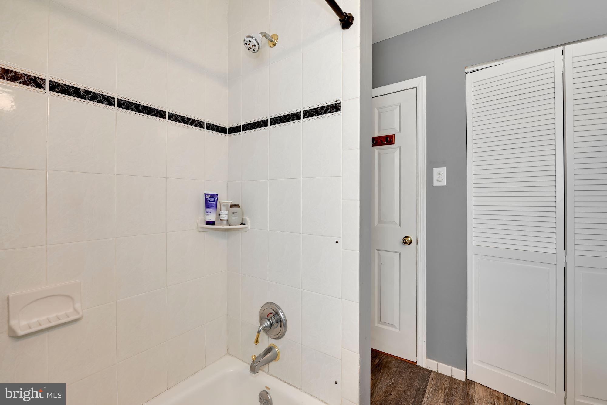 201 Avon Road Cherry Hill, NJ 08034 - Photo 23 of 34