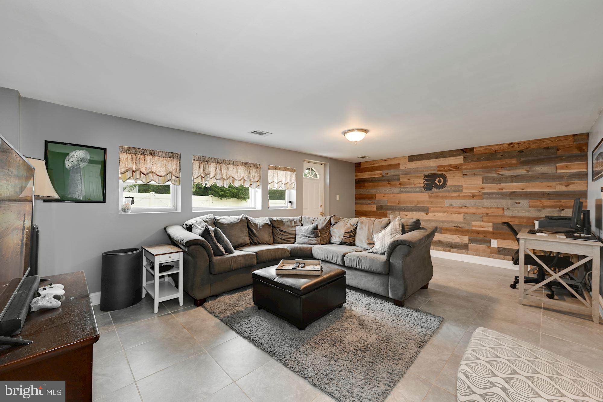 201 Avon Road Cherry Hill, NJ 08034 - Photo 24 of 34