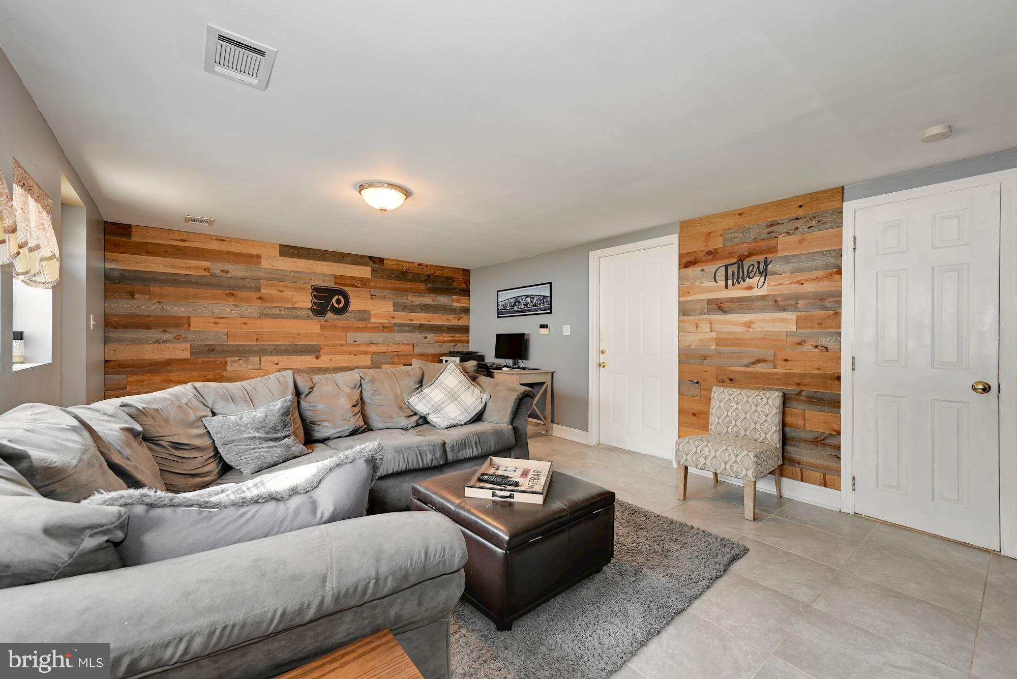 201 Avon Road Cherry Hill, NJ 08034 - Photo 27 of 34