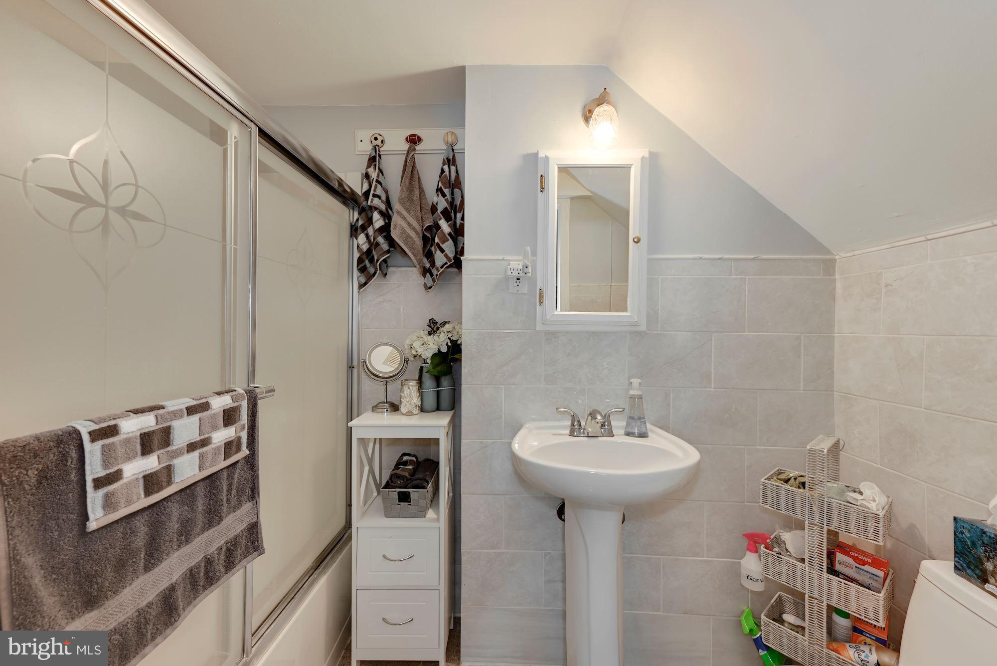 201 Avon Road Cherry Hill, NJ 08034 - Photo 29 of 34