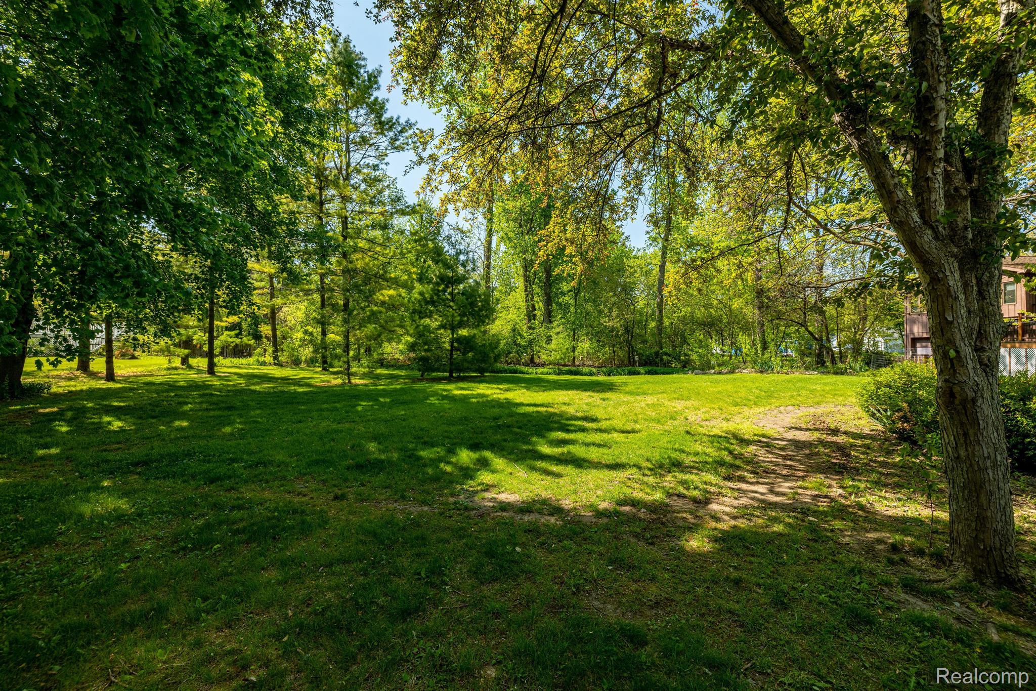 10295 Kress Road Pinckney, MI 48169 - Photo 43 of 54 Gallery Image 43