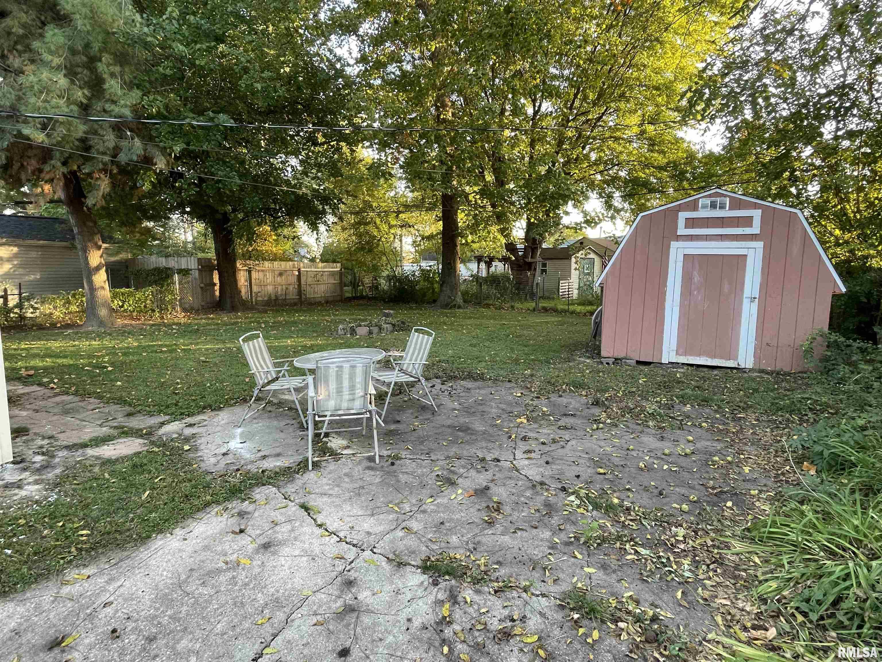 17 Hedge Drive Springfield, IL 62702 - Photo 9 of 9 Gallery Image 9