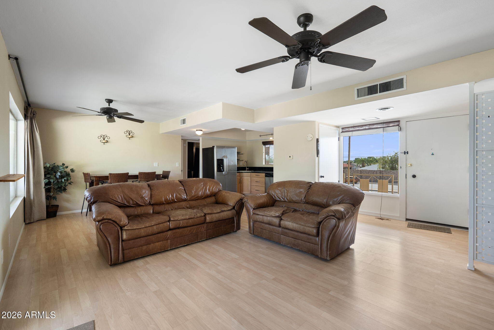 725 South Power Road, Unit 217 Mesa, AZ 85206 - Photo 9 of 33 Living Room