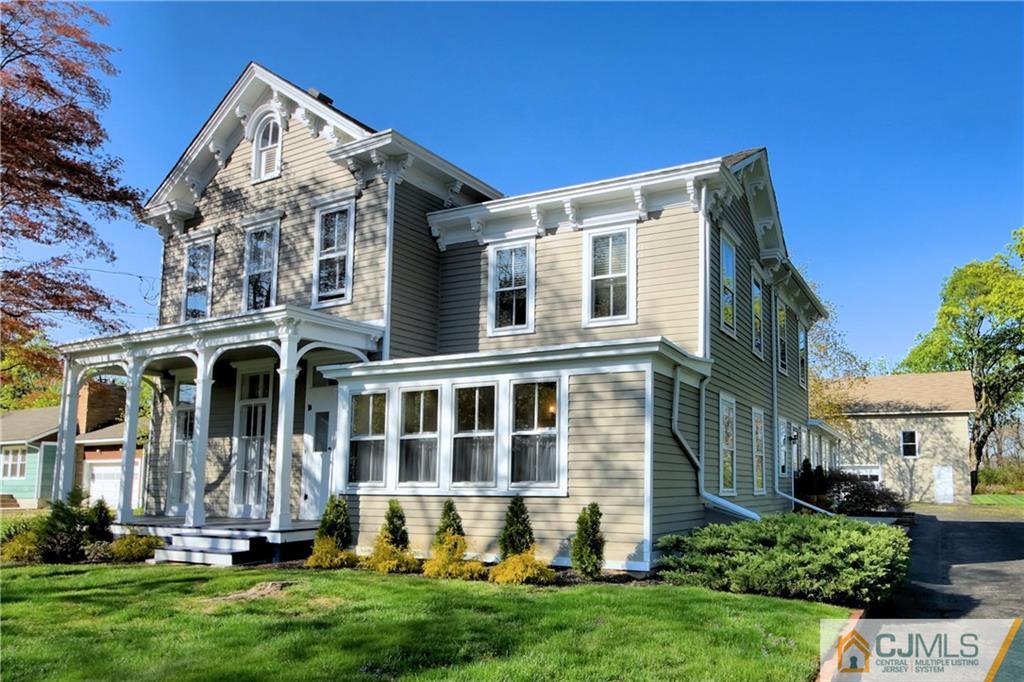 212 Georges Road Dayton, NJ 08810 - Photo 2 of 25 Gallery Image 2