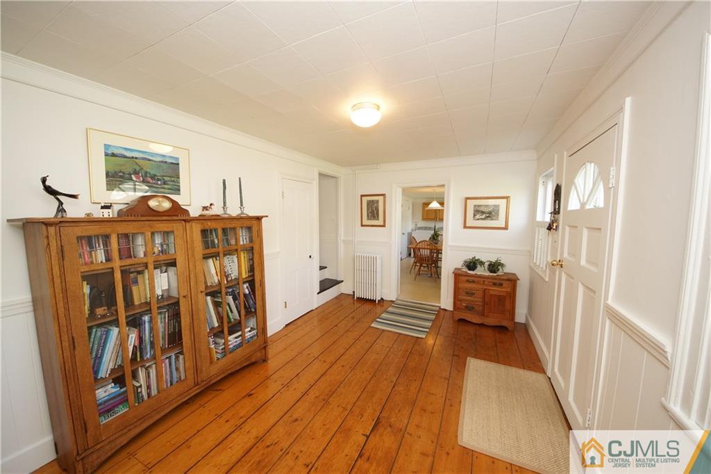 212 Georges Road Dayton, NJ 08810 - Photo 12 of 25 Gallery Image 12