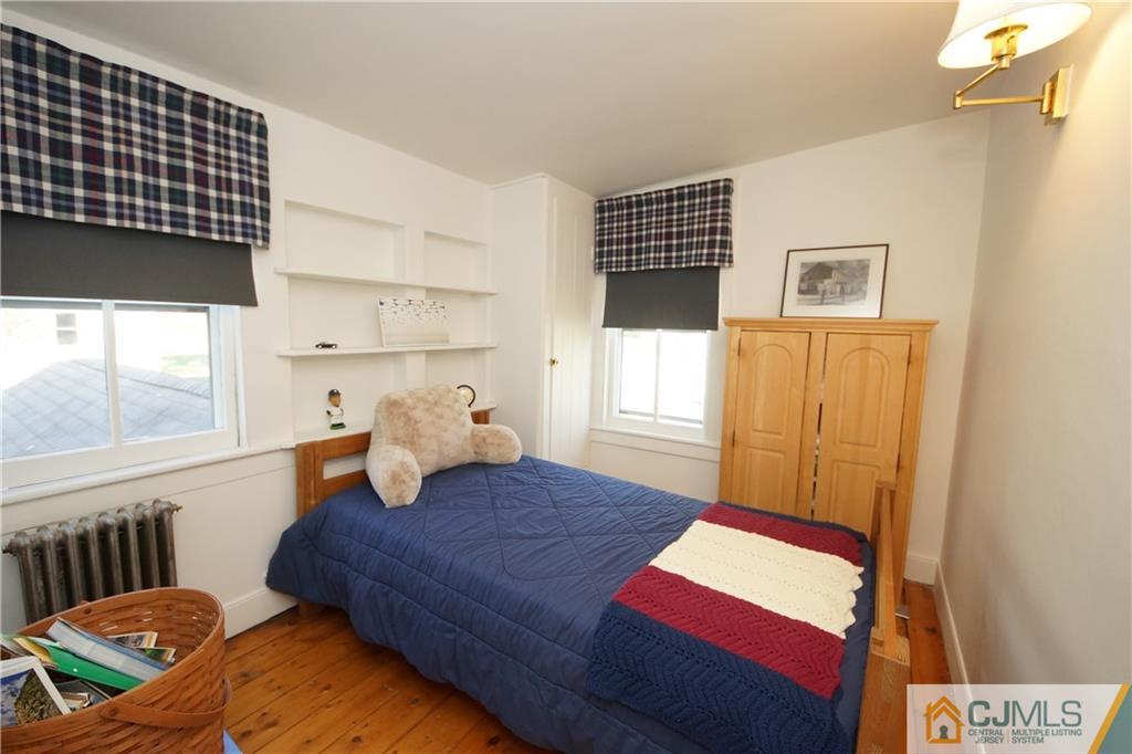 212 Georges Road Dayton, NJ 08810 - Photo 17 of 25 Gallery Image 17