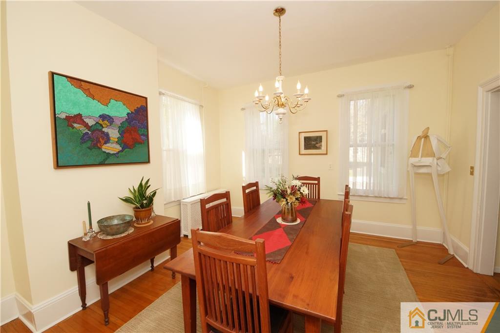 212 Georges Road Dayton, NJ 08810 - Photo 7 of 25 Gallery Image 7