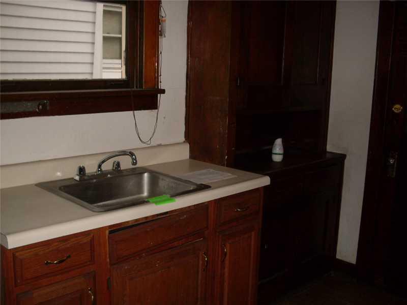 216 Rustic Avenue Pittsburgh, PA 15210 - Photo 3 of 11 Kitchen.