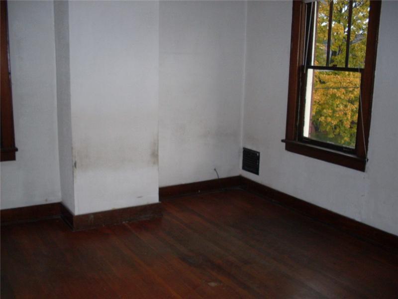 216 Rustic Avenue Pittsburgh, PA 15210 - Photo 9 of 11 Bedroom.