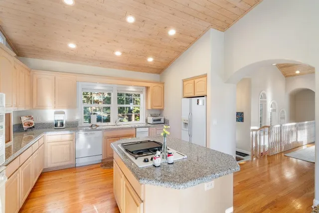 $1,959,000 | 1360 Canterbury Drive, Kings Beach, CA 96143