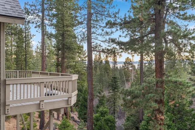 $1,959,000 | 1360 Canterbury Drive, Kings Beach, CA 96143