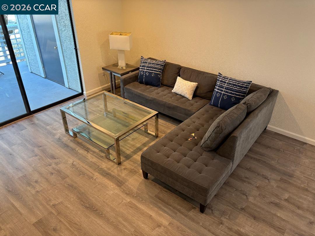 2590 Oak Road, Unit 250 Walnut Creek, CA 94597 - Photo 7 of 22