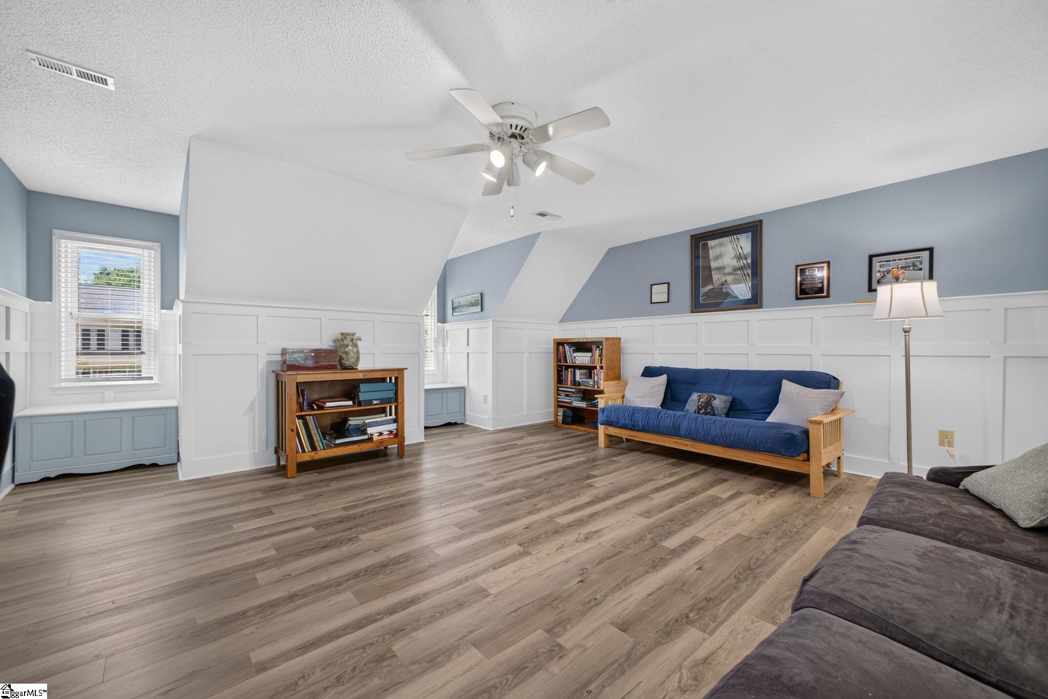 18 Middlecreek Way Greenville, SC 29607 - Photo 17 of 37 Gallery Image 17