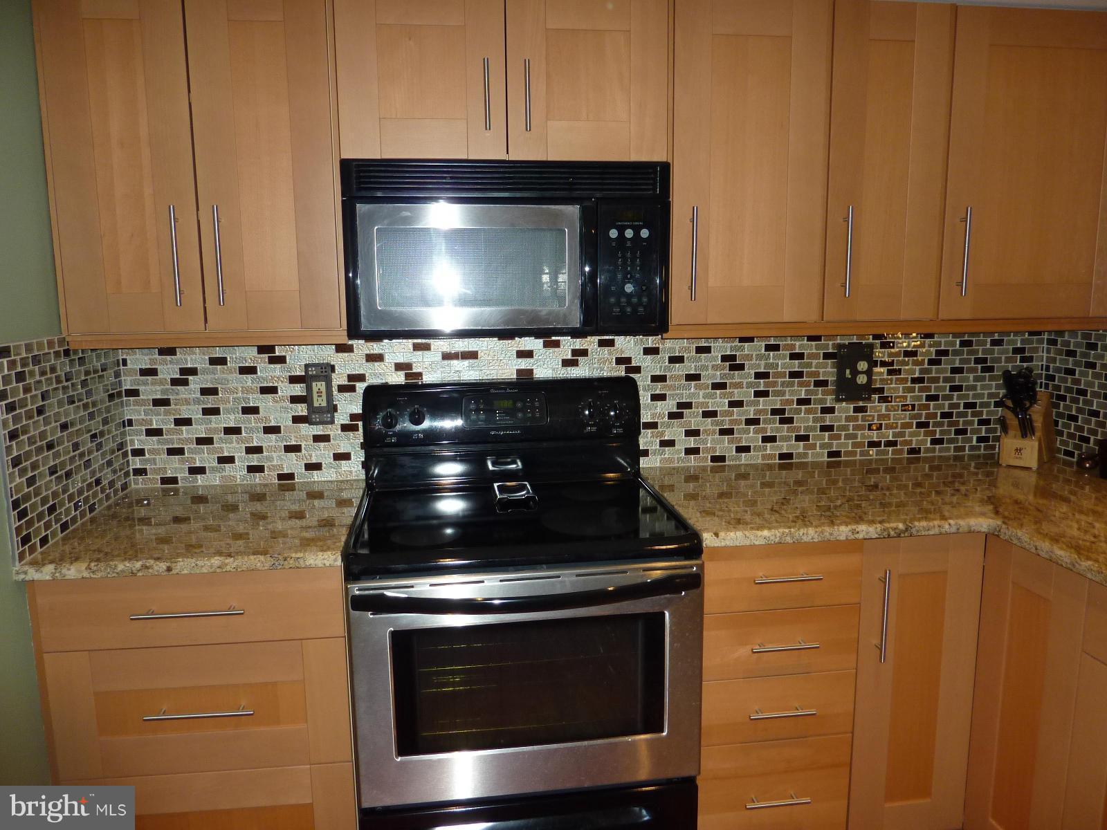 1225 13th Street Northwest, Unit 310 Washington, DC 20005 - Photo 3 of 25 Kitchen