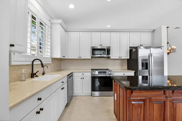 $550,000 | 8706 Bellido Circle, Boynton Beach, FL 33472