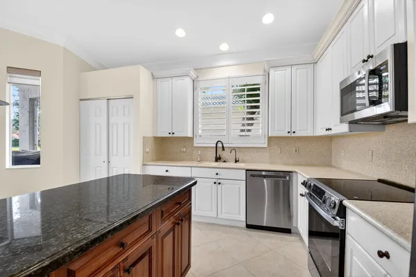 $550,000 | 8706 Bellido Circle, Boynton Beach, FL 33472