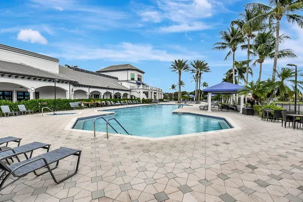 $550,000 | 8706 Bellido Circle, Boynton Beach, FL 33472