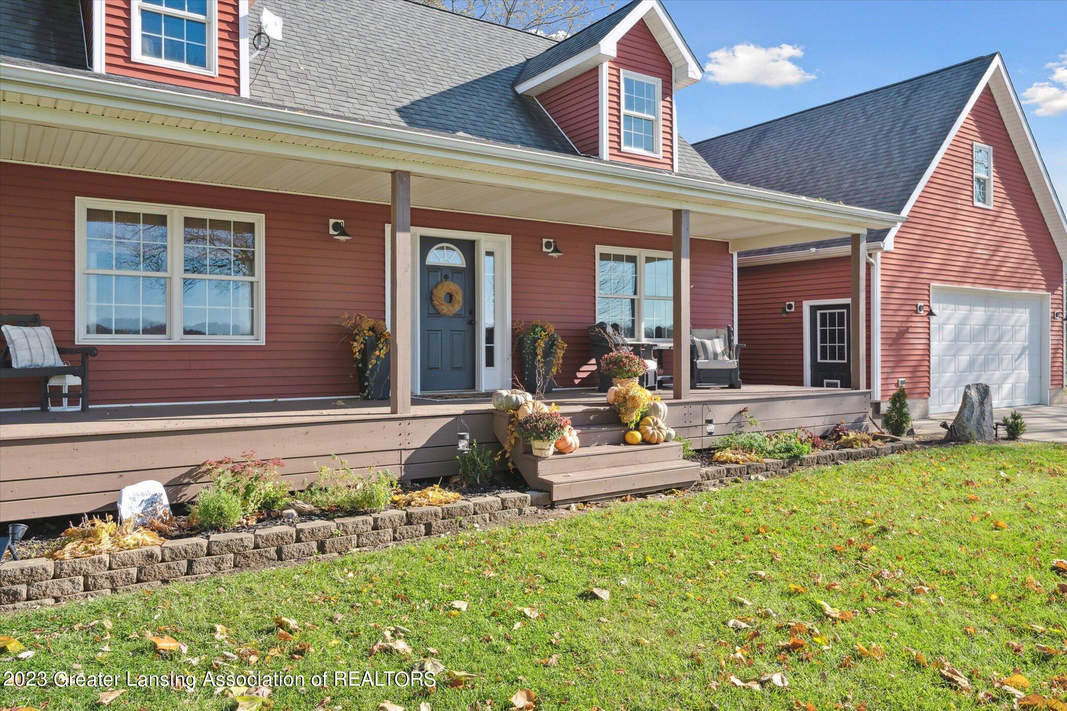 5477 Colby Road Owosso, MI 48867 - Photo 4 of 49 05-5477-Colby-Rd-Owosso-MI-48867-WindowS